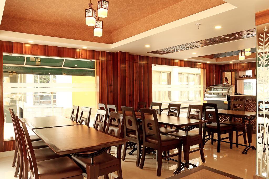 The Circle Club Inn Колката Екстер'єр фото
